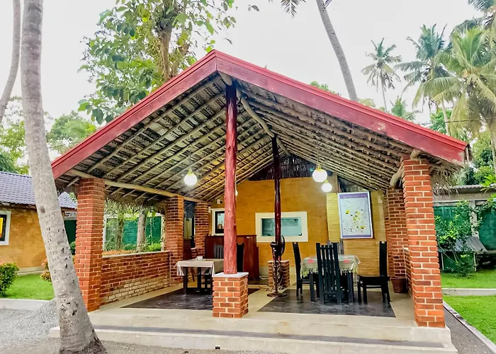 Airport Eco Cottage